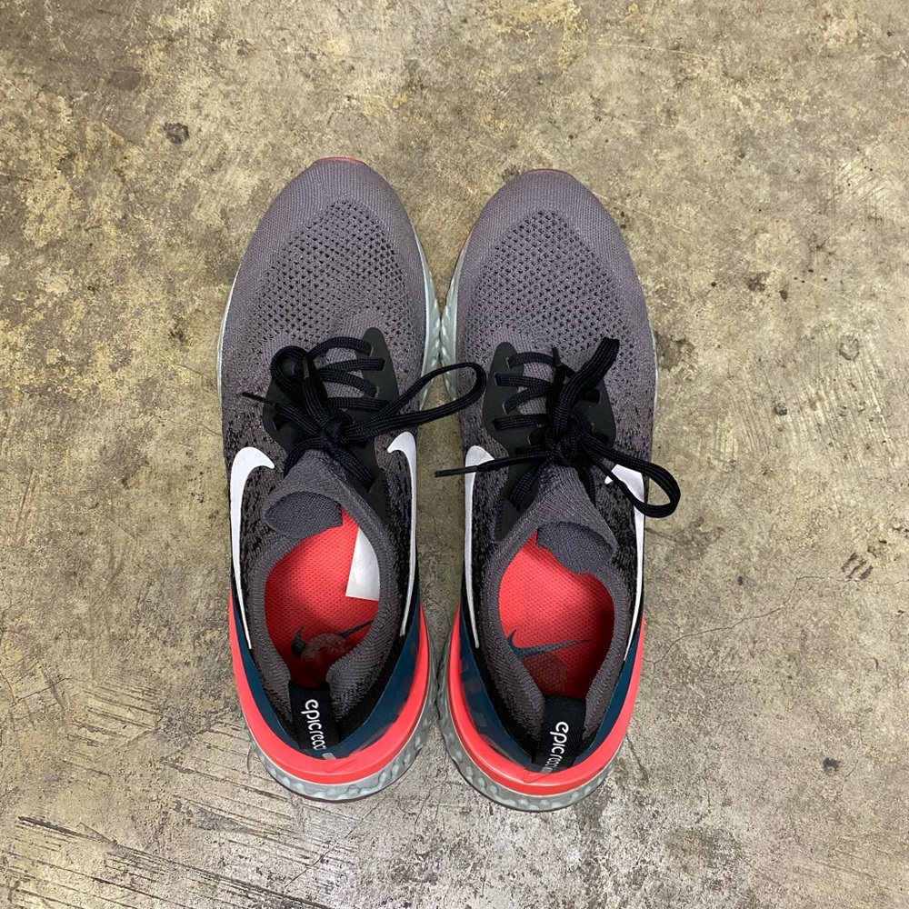 Nike Epic React Flyknit Running Shoes - image 3